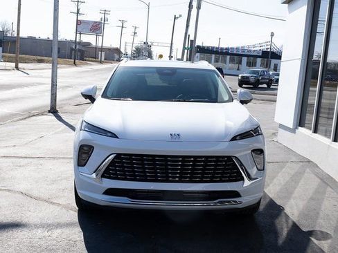 New 2026 Buick Envision Avenir image 3