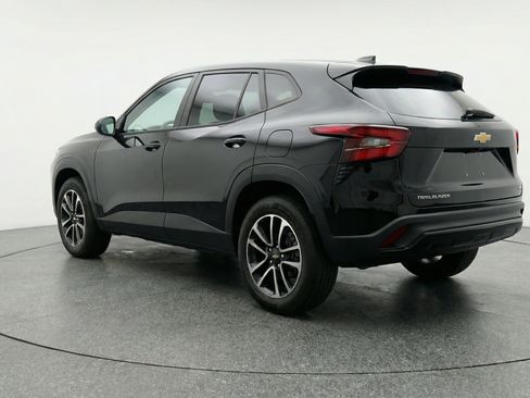 Used 2025 Chevrolet TrailBlazer LT image 6