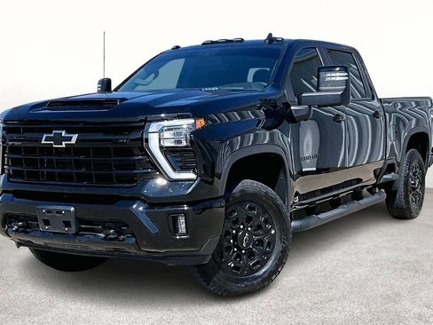 Used 2024 Chevrolet Silverado 2500 LT w/ Midnight Edition image 14