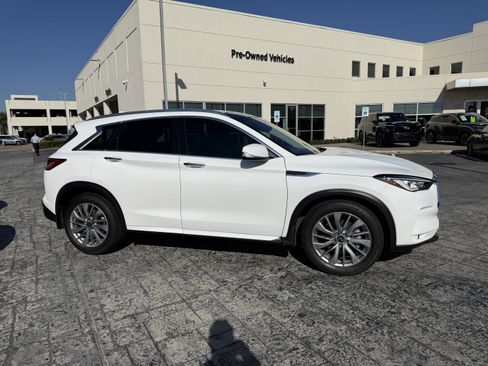 Certified 2023 INFINITI QX50 Luxe image 8