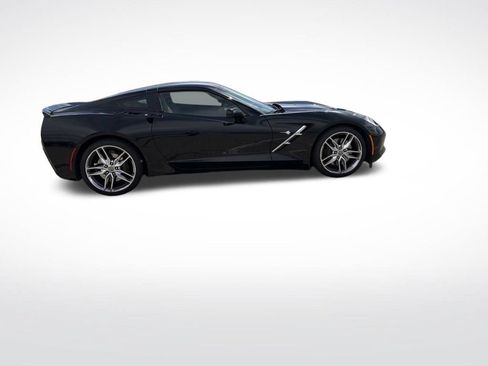 Used 2017 Chevrolet Corvette Stingray Coupe RWD image 6
