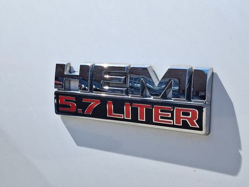 Used 2018 RAM 3500 Tradesman AWD/4WD image 32