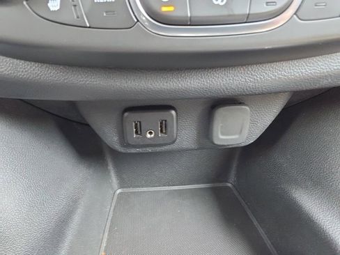Used 2020 Chevrolet Traverse LT w/ LPO, Floor Liner Package AWD/4WD image 17