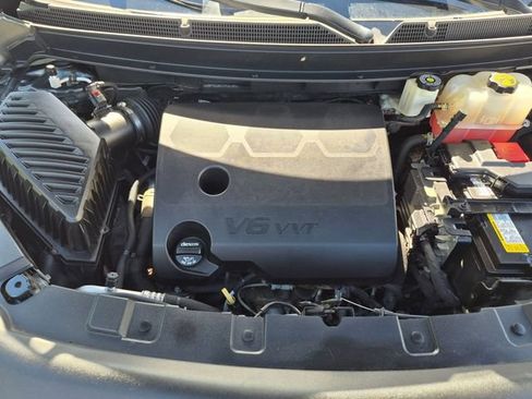 Certified 2018 Buick Enclave Avenir w/ Avenir Technology Package AWD/4WD image 33