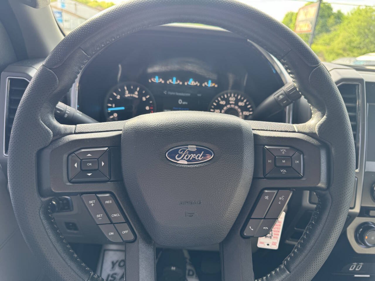 Used 2018 Ford F150 XLT w/ Equipment Group 302A Luxury AWD/4WD image 21