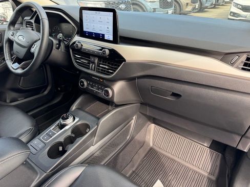 Used 2020 Ford Escape SEL image 7