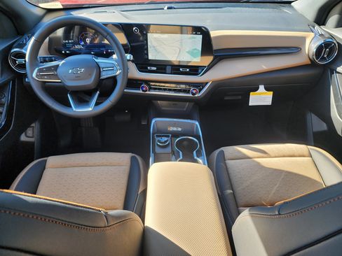 New 2026 Chevrolet Equinox ACTIV w/ Convenience Package III image 19