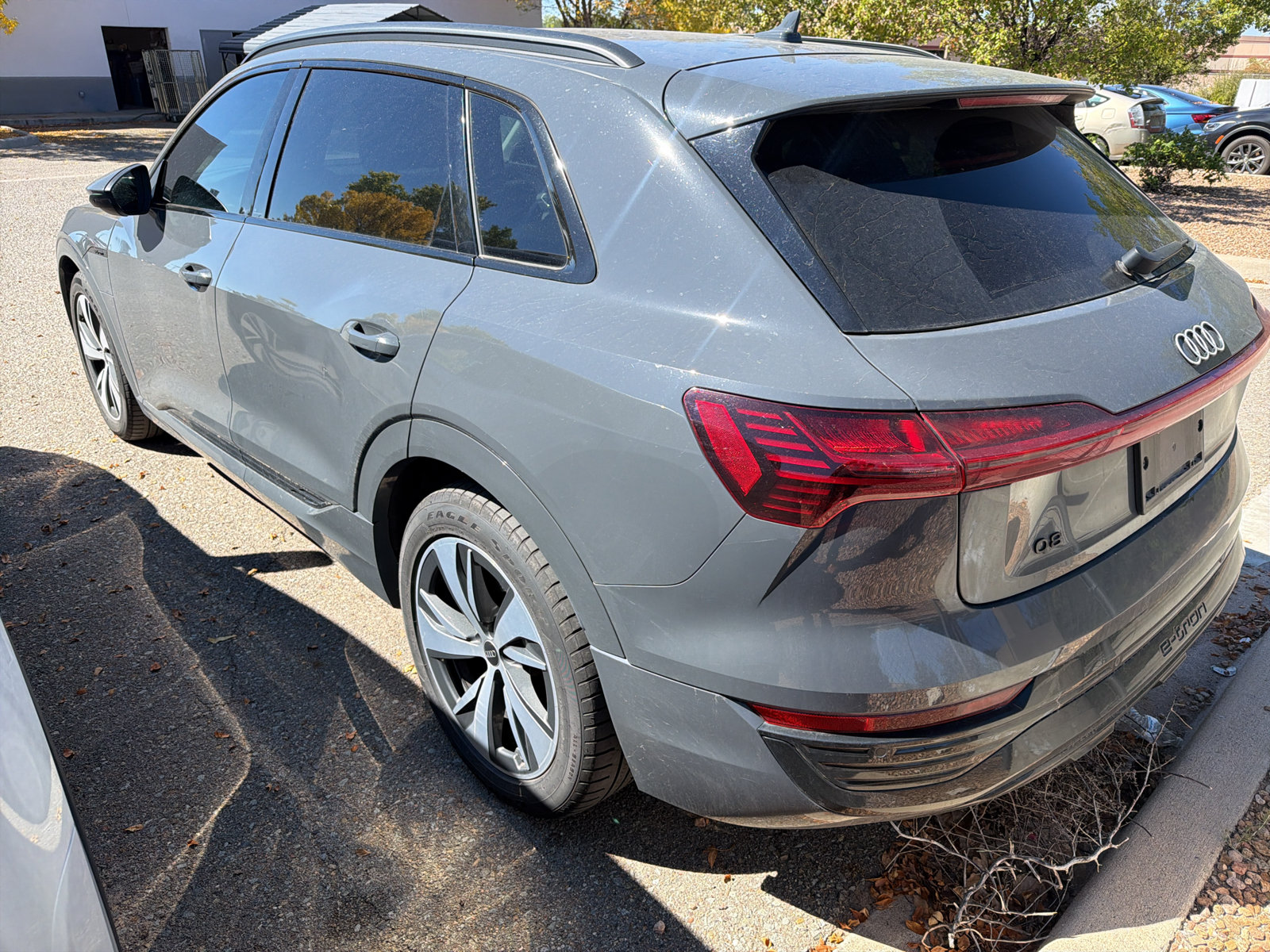 Used 2024 Audi Q8 e-tron Premium AWD/4WD image 20