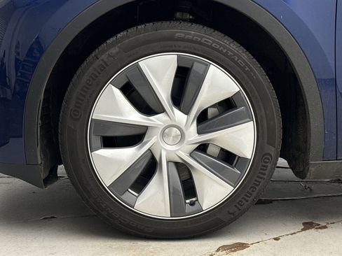 Used 2023 Tesla Model Y Long Range image 26