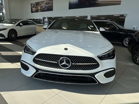 Used 2024 Mercedes-Benz CLE 300 4MATIC Coupe image 2