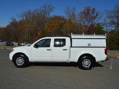 Used 2014 Nissan Frontier SV w/ SV Value Truck Package image 5