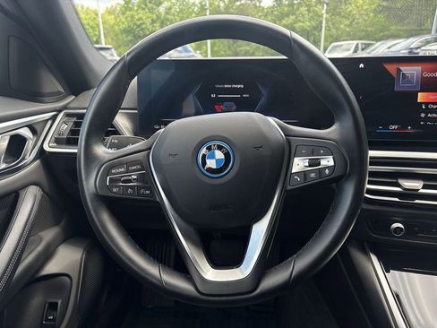 Used 2023 BMW i4 eDrive35 RWD image 11