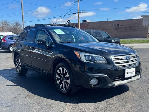 Used 2017 Subaru Outback 2.5i Limited image 4