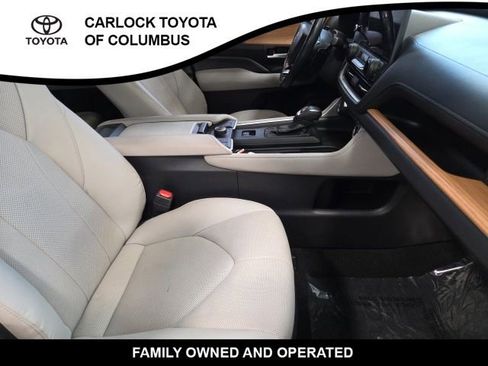 Used 2024 Toyota Grand Highlander AWD image 22