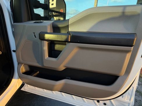 Used 2019 Ford F450 XL w/ Power Equipment Group image 29