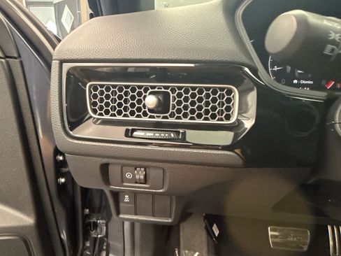 Used 2025 Honda Civic Sport image 70
