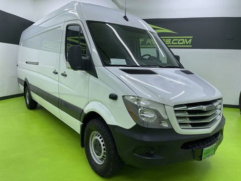 Used 2018 Freightliner Sprinter 2500 image 2