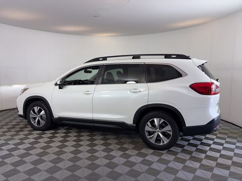 Used 2021 Subaru Ascent Premium w/ Convenience Package AWD/4WD image 9