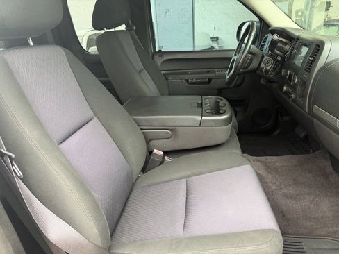 Used 2012 GMC Sierra 2500 SLE w/ SLE Preferred Package AWD/4WD image 11