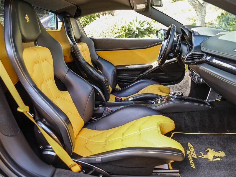 Used 2013 Ferrari 458 Spider RWD image 44