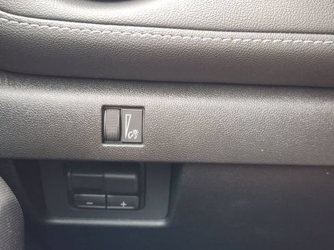 New 2026 Chevrolet Colorado LT w/ LT Convenience Package AWD/4WD image 22