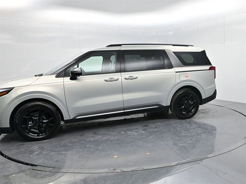 New 2026 Kia Carnival SX Prestige image 4