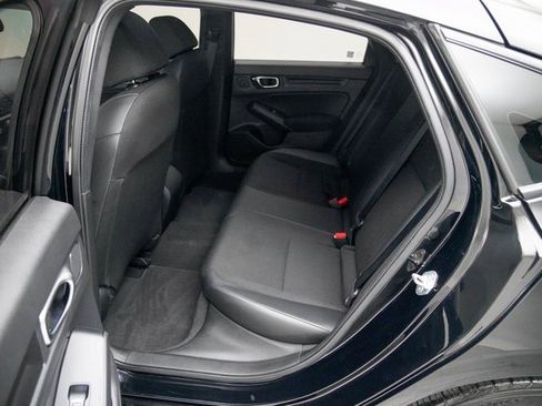 Used 2023 Honda Civic Sport image 16