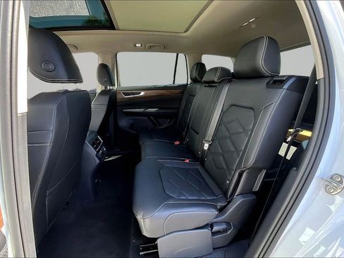 New 2026 Volkswagen Atlas SE FWD image 22