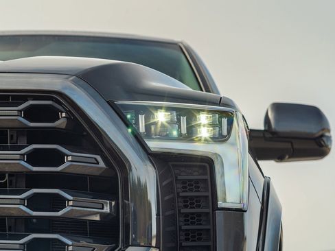 Used 2023 Toyota Tundra Platinum image 13