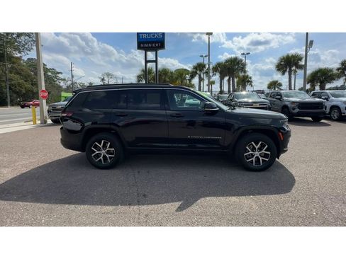 Used 2024 Jeep Grand Cherokee L Limited w/ Luxury Tech Group II image 9