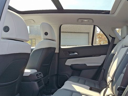 New 2026 Honda Odyssey Touring image 7