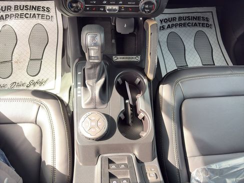 New 2026 Ford Bronco Badlands AWD/4WD image 23