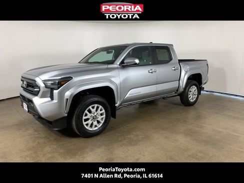 Used 2024 Toyota Tacoma SR5 AWD/4WD image 1