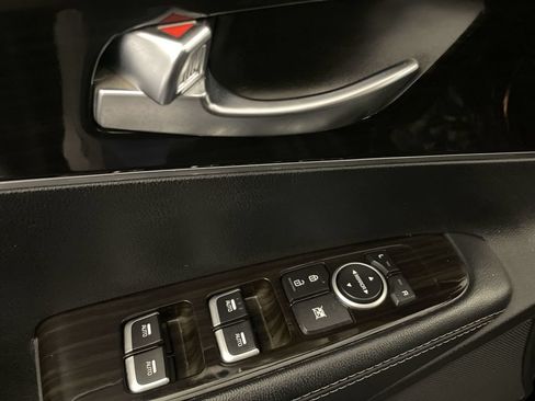 Used 2020 Kia Sorento LX FWD image 15