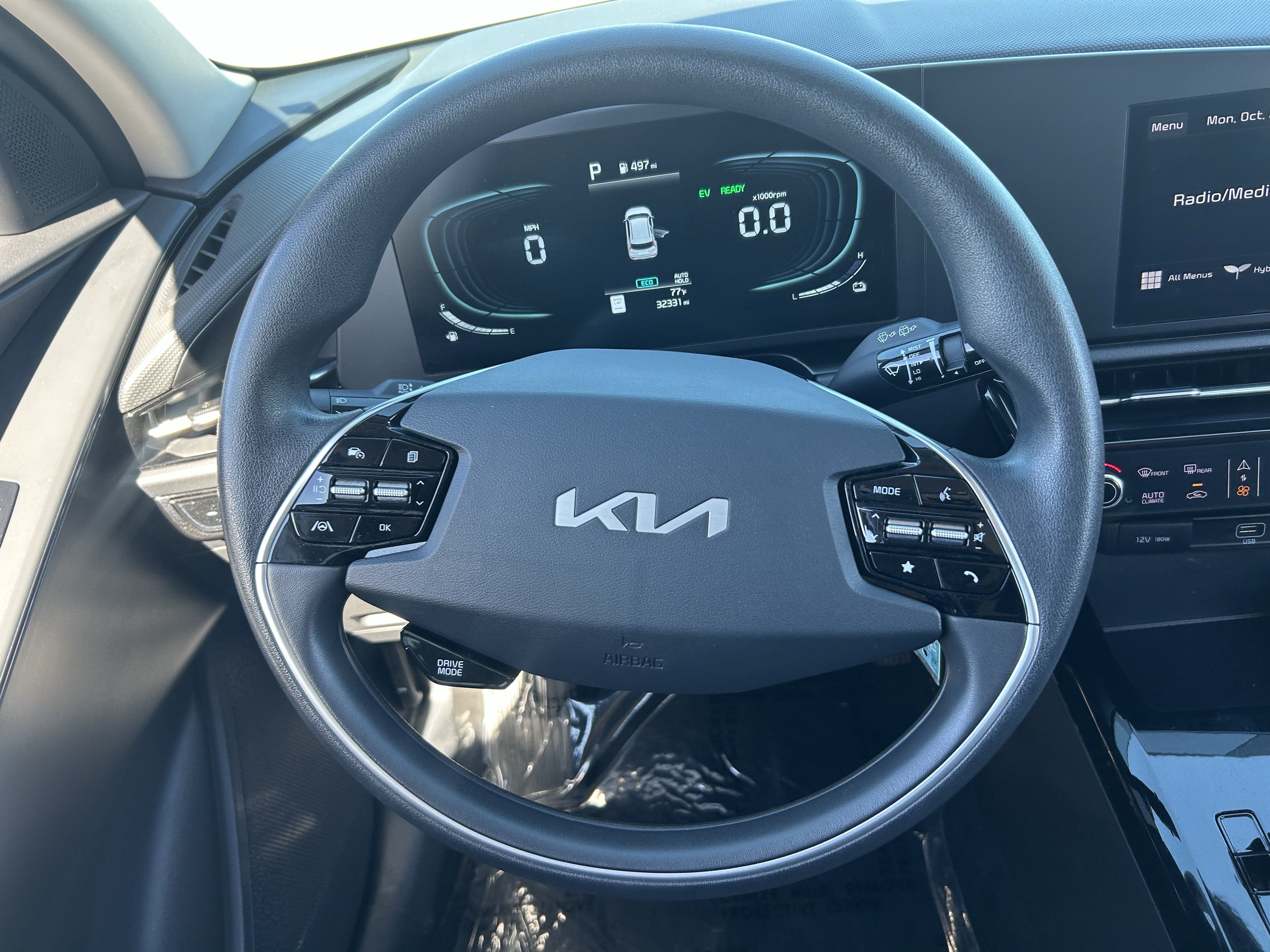 Certified 2025 Kia Niro LX FWD image 23