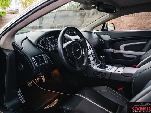 Used 2017 Aston Martin V12 Vantage S image 14