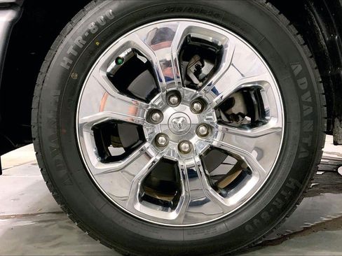 Used 2022 RAM 1500 Big Horn AWD/4WD image 9