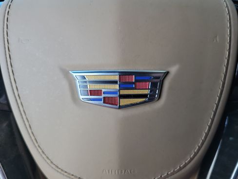 Used 2019 Cadillac Escalade Platinum AWD/4WD image 23