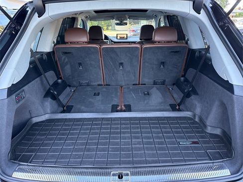 Used 2018 Audi Q7 3.0T Prestige w/ Prestige Package image 30