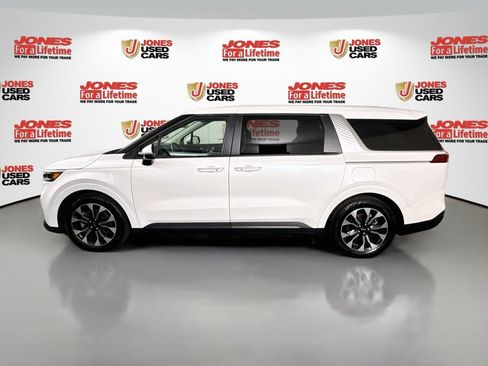 Certified 2024 Kia Carnival EX FWD image 15