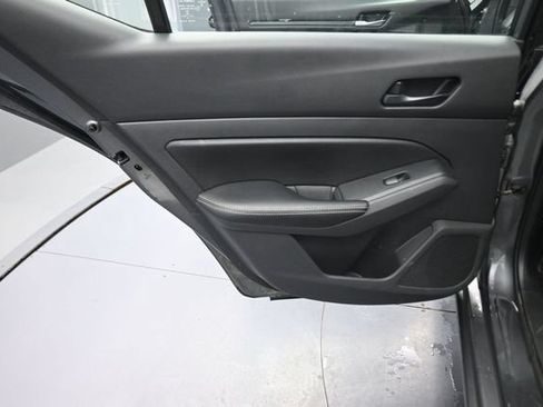 Used 2024 Nissan Altima 2.5 SV FWD image 18