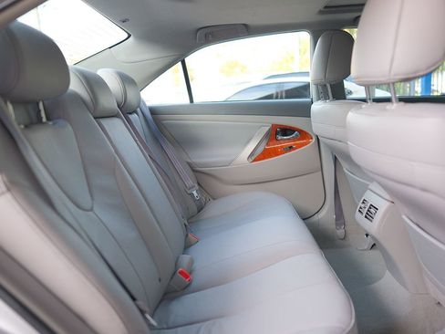 Used 2009 Toyota Camry XLE FWD image 28