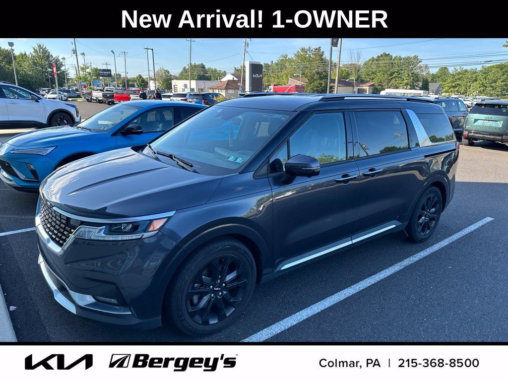 Used 2022 Kia Carnival SX FWD image 1