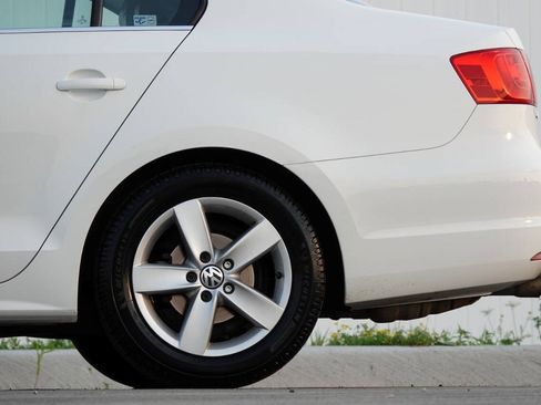 Used 2014 Volkswagen Jetta TDI FWD image 17