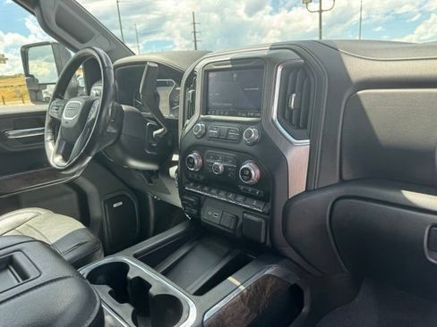 Certified 2020 GMC Sierra 3500 Denali w/ Denali Ultimate Package AWD/4WD image 28