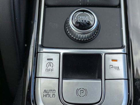 Certified 2024 Kia Telluride S image 25