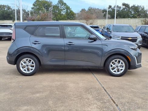 Certified 2023 Kia Soul LX w/ LX Technology Package image 28