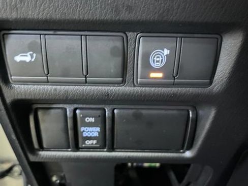 Used 2022 Nissan Armada SL RWD image 23