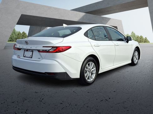 Certified 2025 Toyota Camry LE image 6