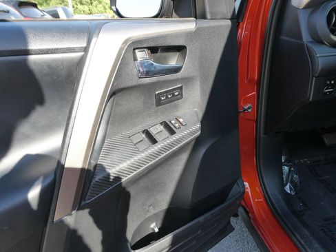 Used 2015 Toyota RAV4 Limited image 16